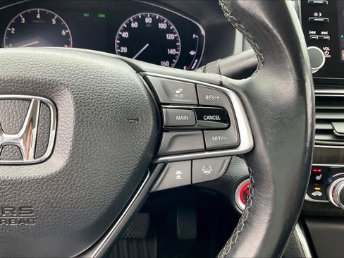 Used 2018 Honda Accord Touring image 24