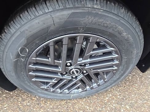 New 2026 Nissan Sentra SV image 29