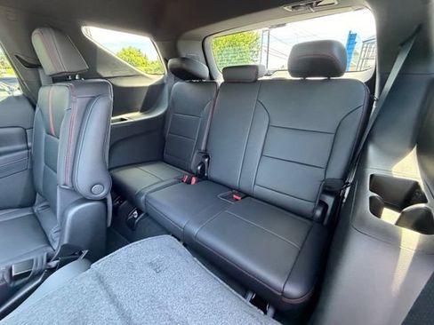 New 2026 Chevrolet Traverse RS AWD/4WD image 40