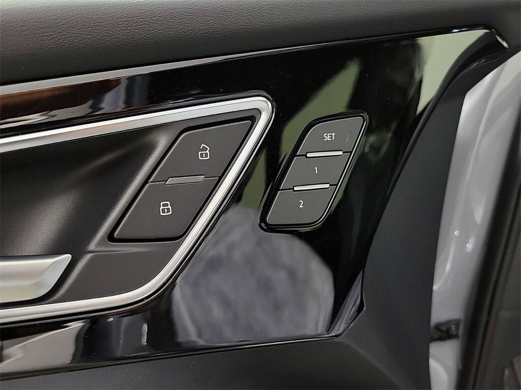 Used 2024 Audi Q4 e-tron Premium AWD/4WD image 14