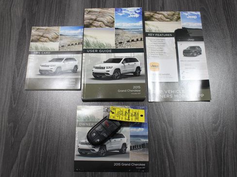 Used 2015 Jeep Grand Cherokee Altitude image 86