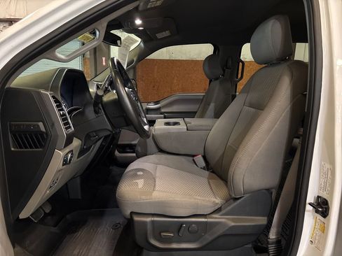 Used 2020 Ford F150 XLT w/ Equipment Group 302A Luxury AWD/4WD image 9