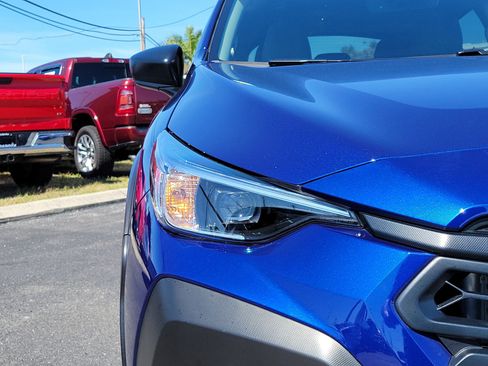 Certified 2025 Subaru Crosstrek 2.0i image 7