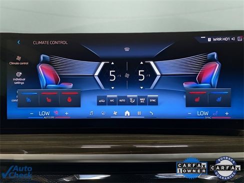 Used 2024 BMW X7 xDrive40i w/ Premium Package image 38