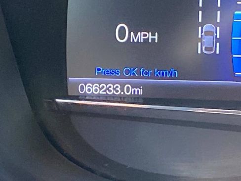 Used 2019 Ford Explorer XLT w/ Equipment Group 201A FWD image 18