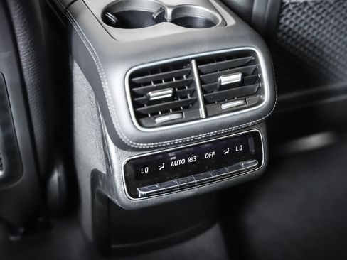 New 2026 Mercedes-Benz GLS 450 4MATIC image 23