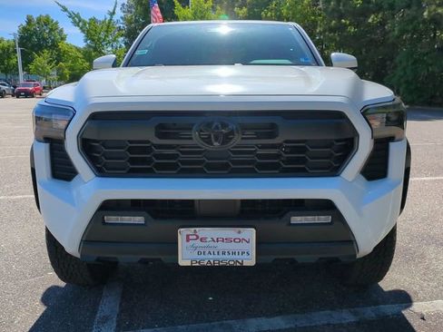 New 2026 Toyota Tacoma TRD Off-Road AWD/4WD image 9