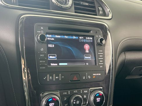 Used 2017 Buick Enclave Premium image 15