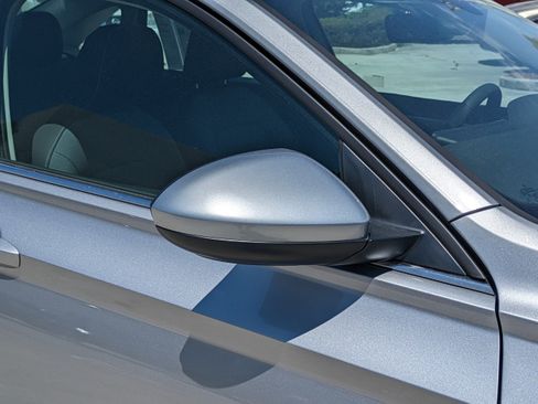 New 2026 Volkswagen Jetta SE FWD image 12