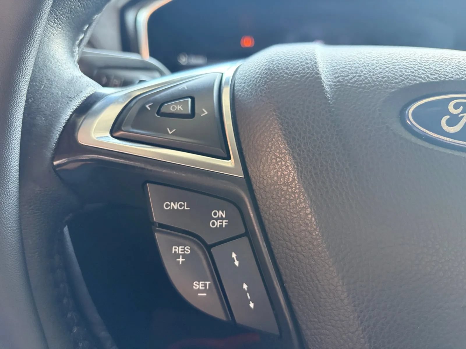 Used 2020 Ford Fusion Titanium AWD/4WD image 30
