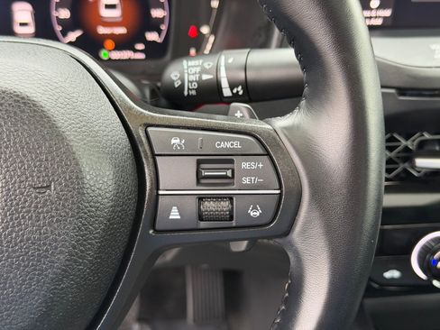 Used 2023 Honda Accord EX-L image 18