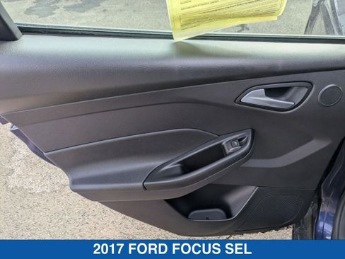 Used 2017 Ford Focus SEL w/ Cold Weather Package image 29