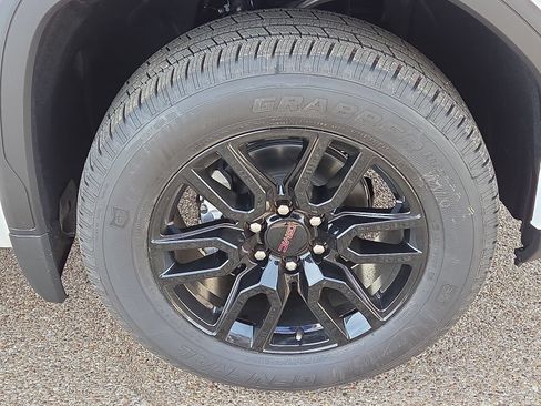 New 2026 GMC Sierra 1500 Pro w/ Graphite Edition AWD/4WD image 6