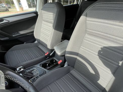 Used 2024 Volkswagen Tiguan S image 21