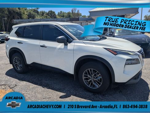 Used 2023 Nissan Rogue S AWD/4WD image 2