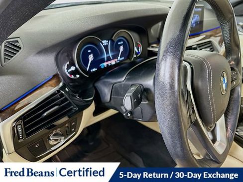 Used 2018 BMW 530i xDrive image 11