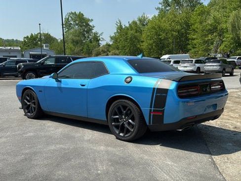Used 2023 Dodge Challenger R/T w/ Blacktop Package RWD image 8