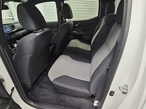 Used 2023 Toyota Tacoma TRD Off-Road image 28