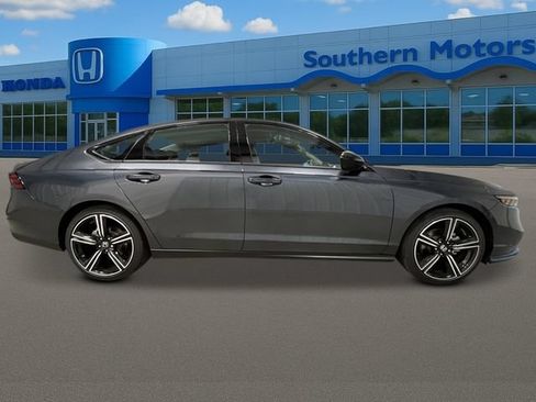 Used 2026 Honda Accord SE image 7