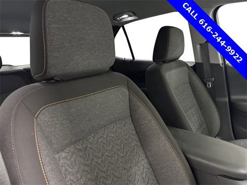 Used 2022 Chevrolet Equinox LT image 12