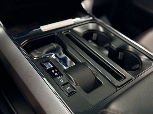 Used 2023 Ford F150 Lariat w/ Trailer Tow Package image 34