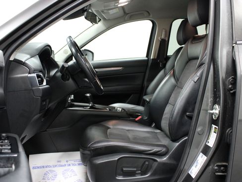 Used 2018 MAZDA CX-5 Touring image 12