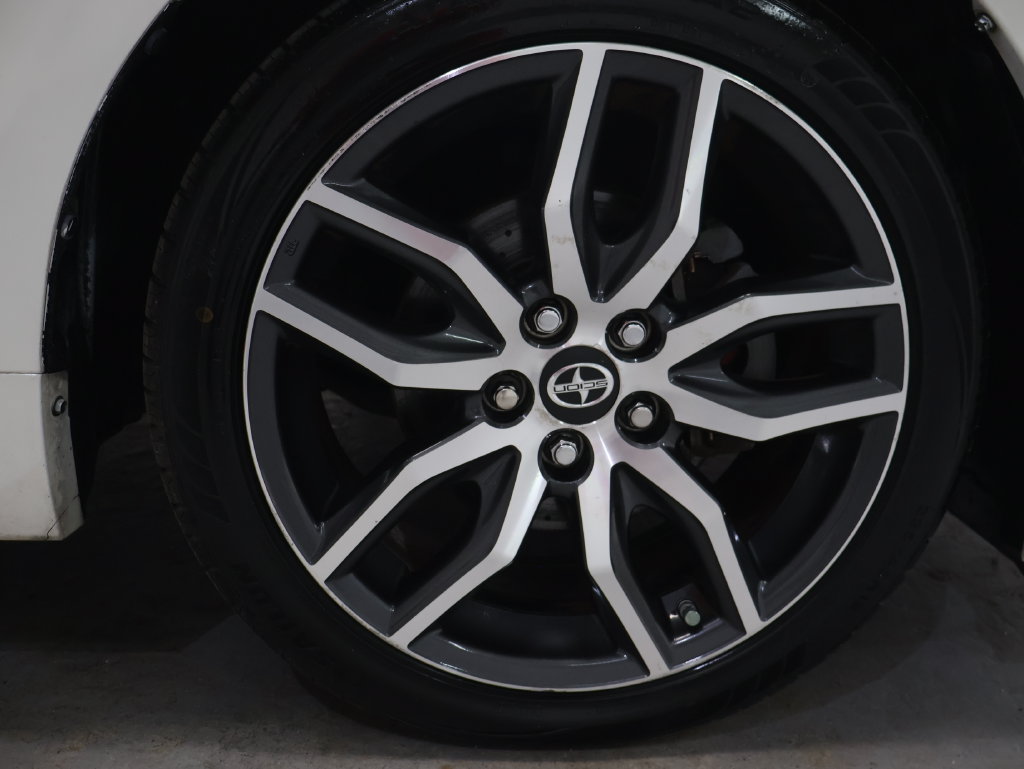 Used 2016 Scion tC FWD image 28