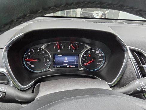 Used 2024 Chevrolet Equinox LT w/ LPO, Floor Liner Package FWD image 5