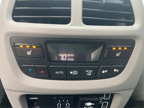 Used 2019 Honda Pilot Touring image 49