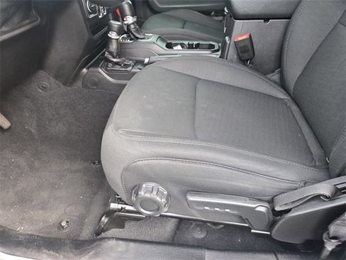 Used 2019 Jeep Wrangler Unlimited Sport S image 23