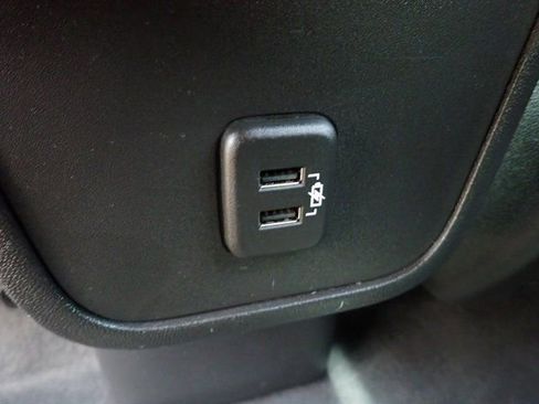 Used 2023 Chevrolet Equinox LT image 10