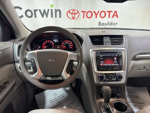 Used 2014 GMC Acadia SLT image 26