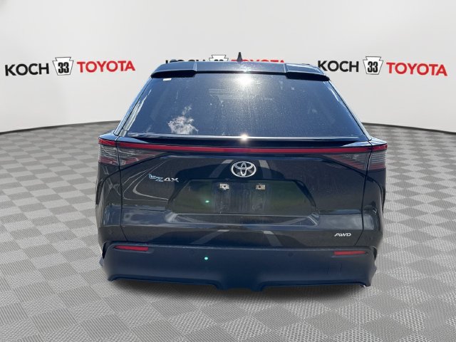 Used 2023 Toyota bZ4X AWD image 7
