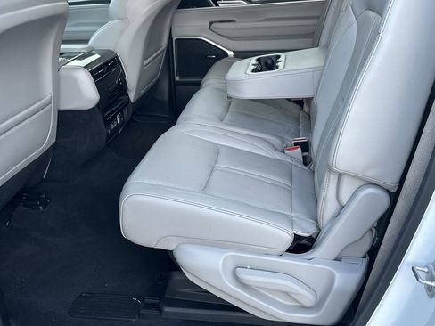 Used 2022 Jeep Wagoneer Series II image 22