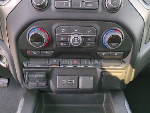 Certified 2021 Chevrolet Silverado 1500 LT Trail Boss image 11