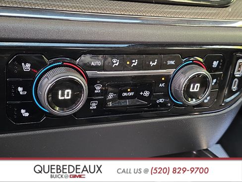 Used 2022 Chevrolet Silverado 1500 ZR2 w/ Technology Package AWD/4WD image 19