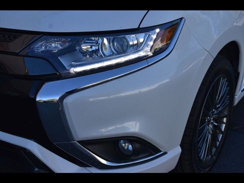 Used 2021 Mitsubishi Outlander GT image 47