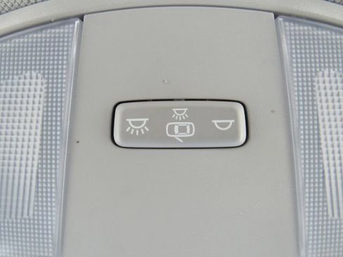 Used 2022 Hyundai Ioniq SE image 56