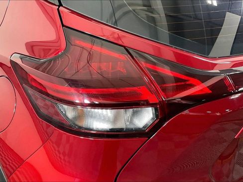 Used 2022 Nissan Kicks SV FWD image 40
