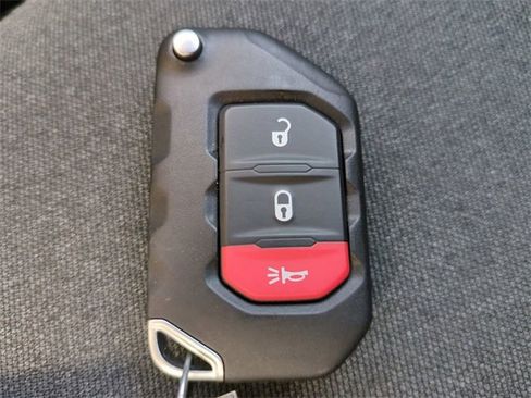 Used 2024 Jeep Wrangler Sport S image 31