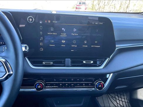 Used 2025 Chevrolet Equinox LT w/ Convenience Package II AWD/4WD image 19