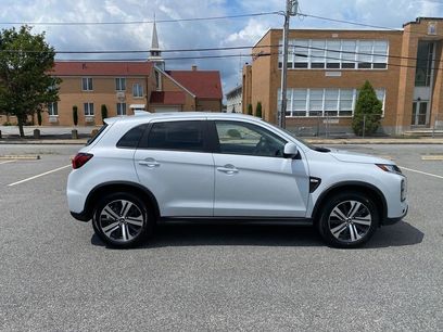 New 2025 Mitsubishi Outlander Sport ES