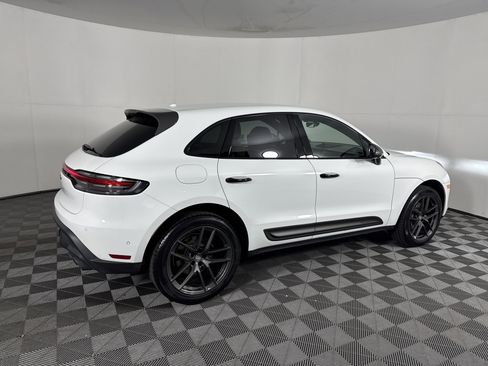 Used 2023 Porsche Macan Turbo image 5
