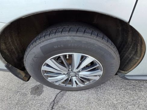 Used 2018 Nissan Pathfinder S FWD image 26
