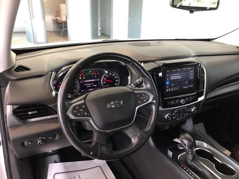 Used 2021 Chevrolet Traverse RS AWD/4WD image 13