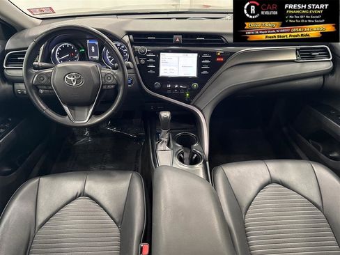 Used 2019 Toyota Camry SE w/ Convenience Package FWD image 36