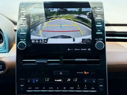 Used 2020 Toyota Avalon Limited w/ Advanced Safety Package FWD image 31