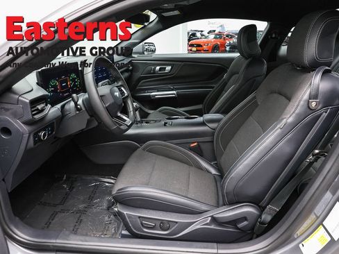 Used 2025 Ford Mustang Coupe RWD image 14