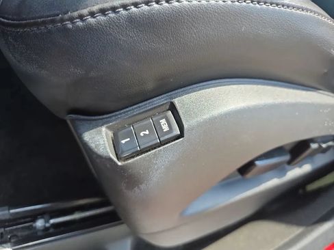 Used 2017 Chevrolet Equinox Premier w/ Enhanced Convenience Package FWD image 17