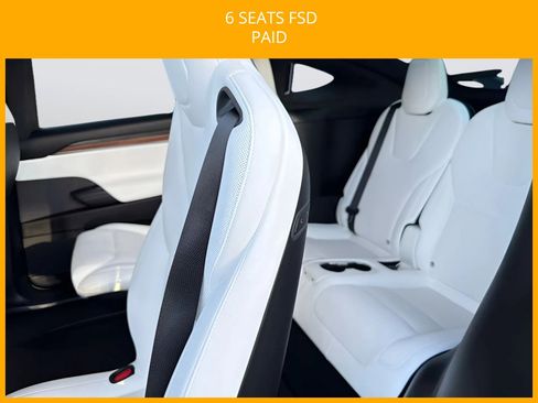 Used 2025 Tesla Model X image 17